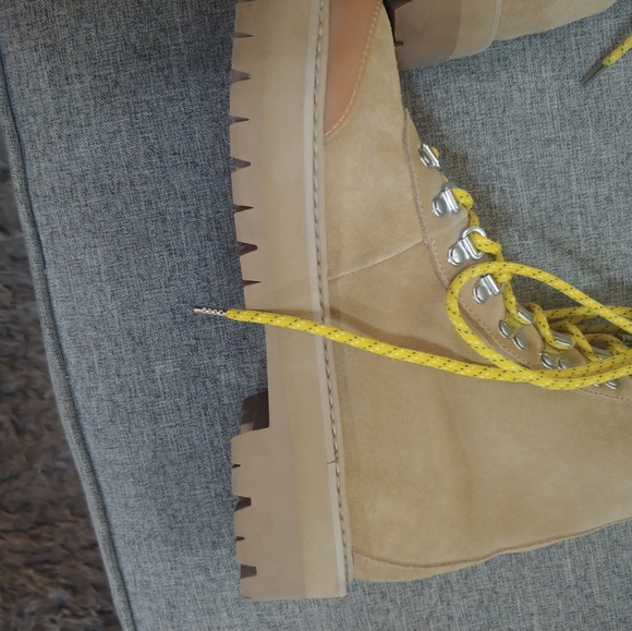 COPY - Off-white hiking boots - Picture 4 of 9